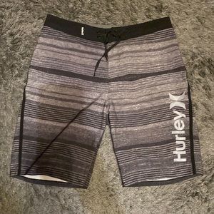 Hurley’s Mans board short. Size 30.   Grey and black.